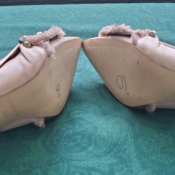 6.5 Nine West Formal Heels - Picture 5 of 5